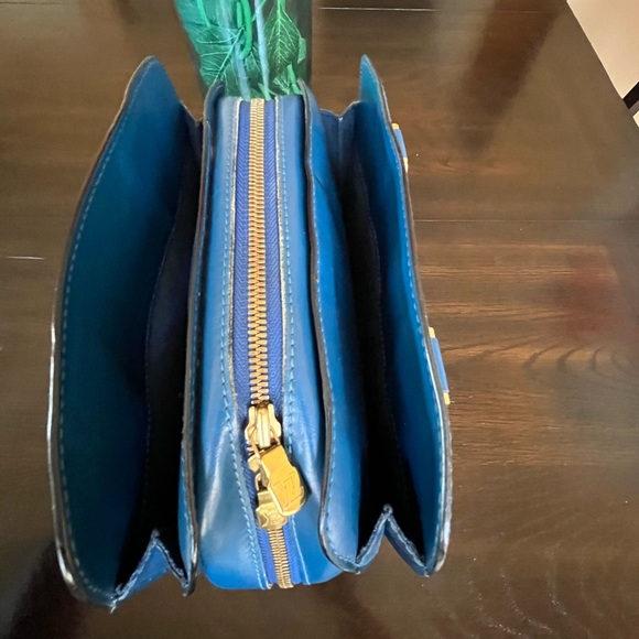 Louis Vuitton Blue Epi Leather Satchel - Picture 10 of 16